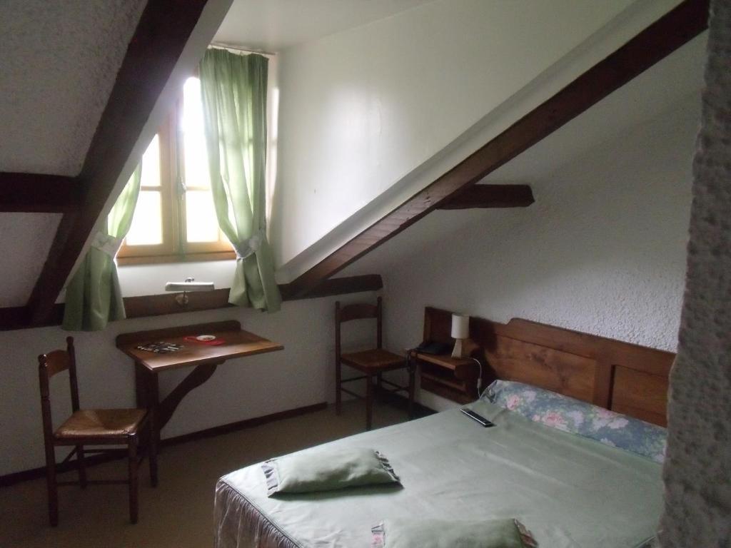 Hotel Restaurant L'Ecluse Antonne-et-Trigonant Kamer foto