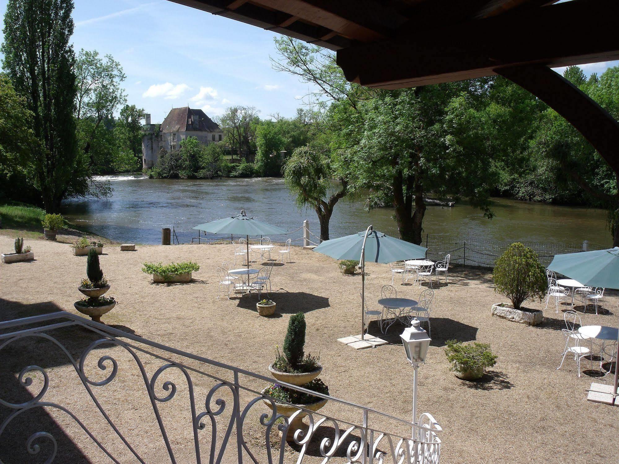Hotel Restaurant L'Ecluse Antonne-et-Trigonant Buitenkant foto